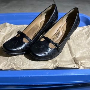 Low Heel Black - Strictly Comfort w/ Memory Foam